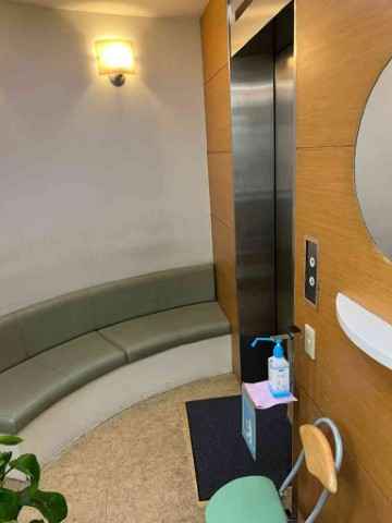 歯科医院の外見・室内写真2