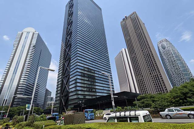 譲渡医院がある東京都新宿区の街並み